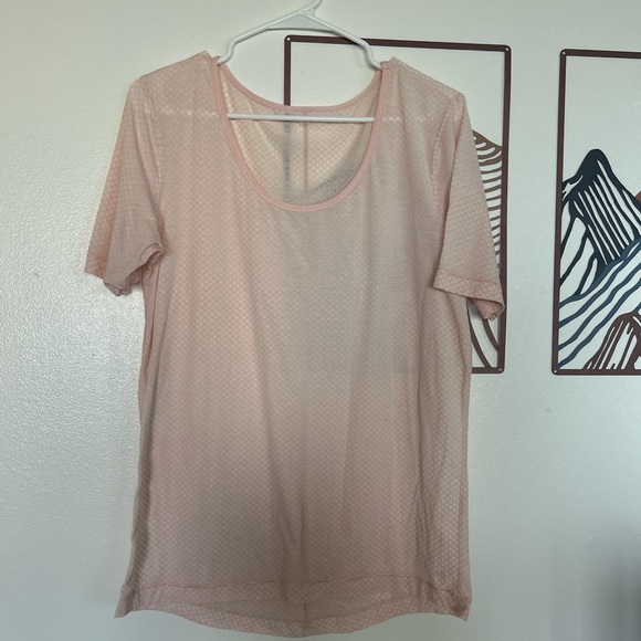 Lululemon shirt - Picture 2 of 3